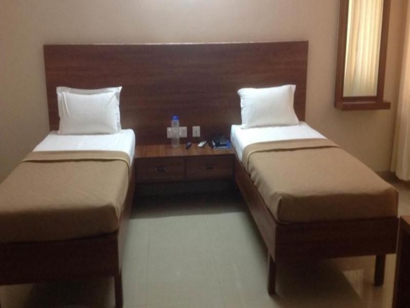 Fabhotel Prime Krrish Inn Χιντεραμπάντ Εξωτερικό φωτογραφία
